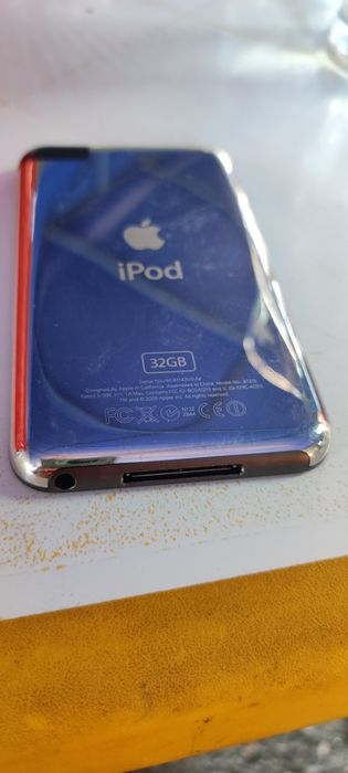 Apple ipod touch A1213 Model 1st Generation