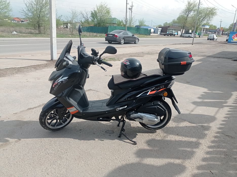 Продам Мопед почти новый