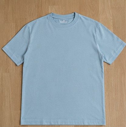 Moncler T-shirt размер s