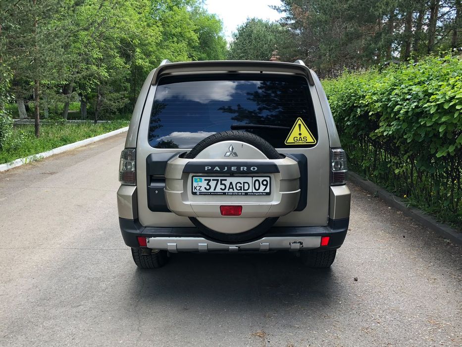 Митсубиси Паджеро 4 / Mitsubishi Pajero 4