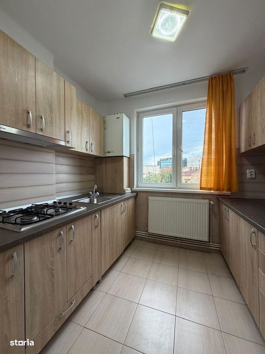 Apartament cu 2 camere I Semidecomandat I Parcare I Piata Mihai Viteaz