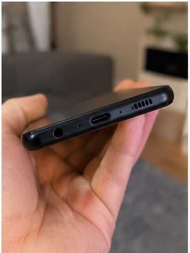 Samsung A32 известный многим смарт