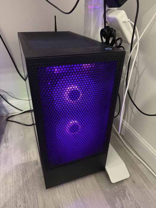 Корпус NZXT H5 Flow