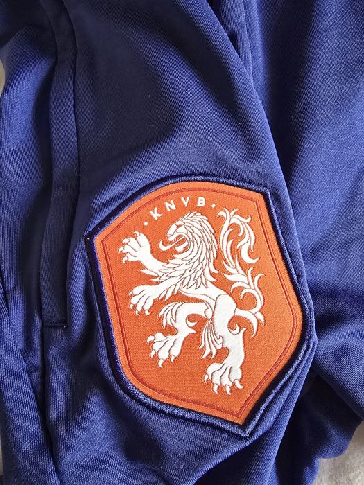 Ново долнище на Nike