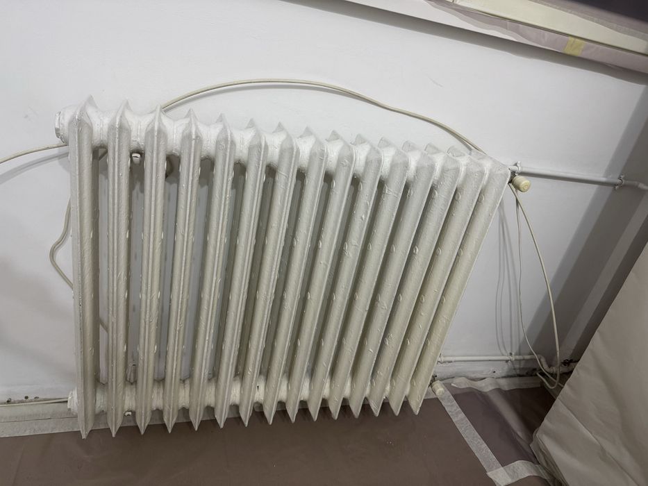 3 calorifere de fonta