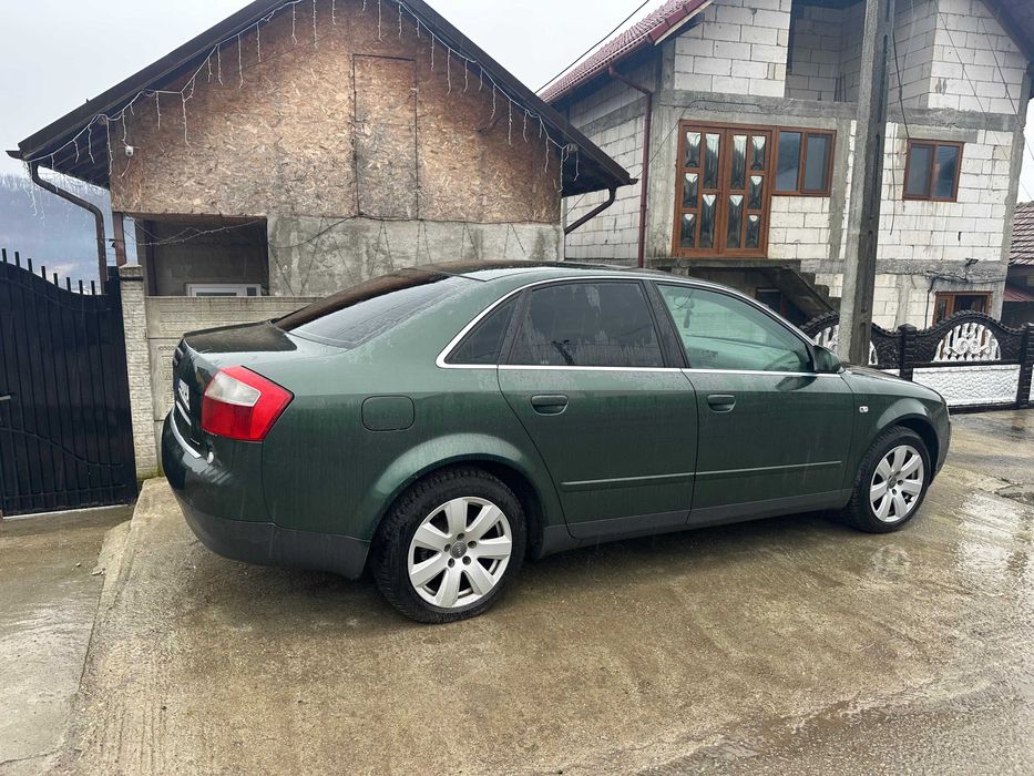 Vând audi A4 B6 negociabil