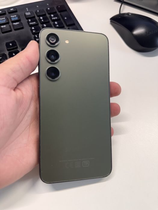 Продам Samsung S23