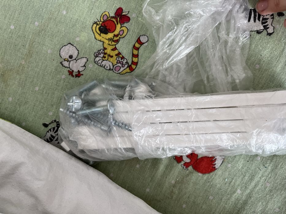 Детская кроватка из сосны