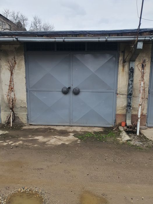 Garaj de inchiriat