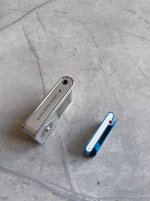 Ipod и Samsung MP3 player