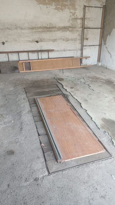 Продам гараж 42 м2