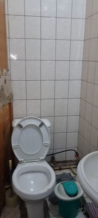 Kvartira 5 xona 1chi etaj faqat oylaliga beriladi