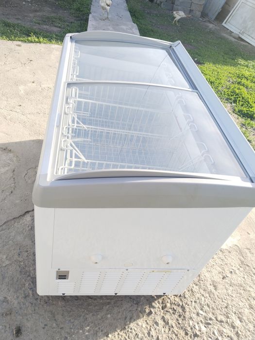 Продам ветренный морозильник Хайрон