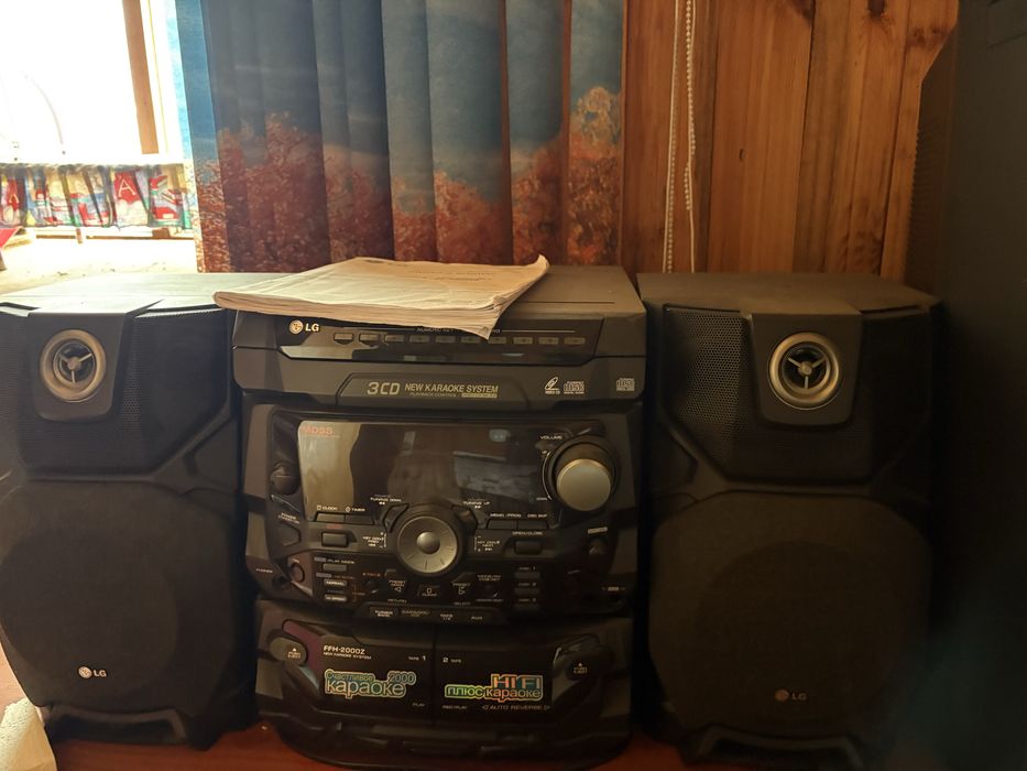 Продам музыкальный центр (караоке)