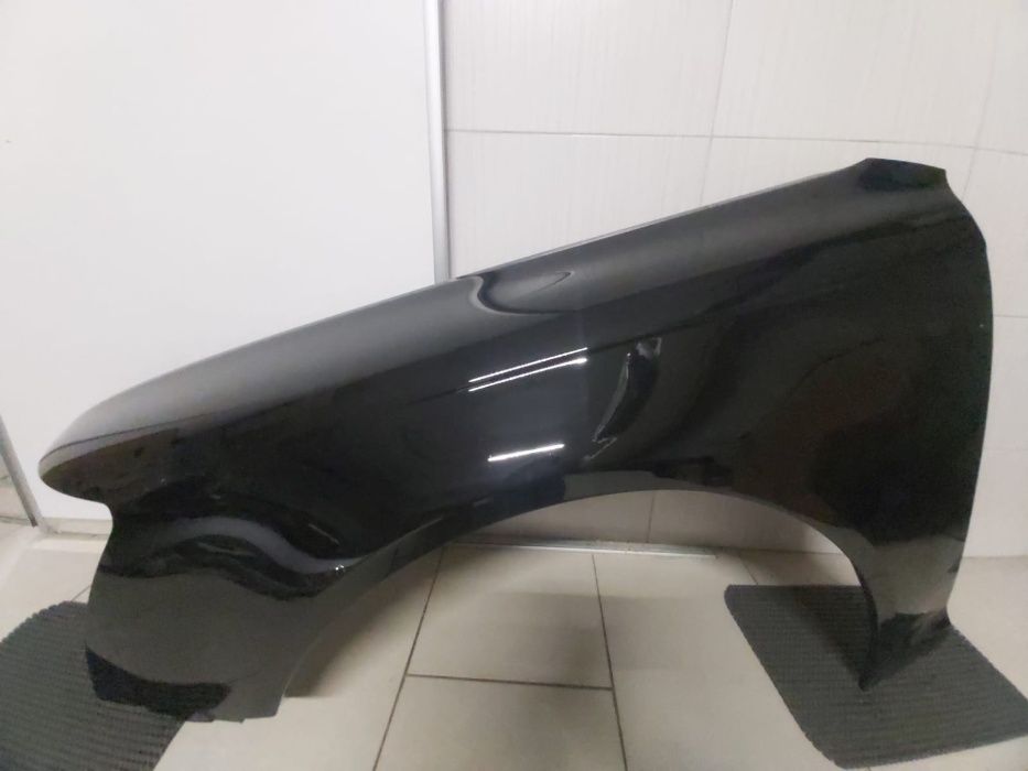 Aripa Fata Stanga Audi A6 C6 An 2004-2010 (LZ9Y (Negru))