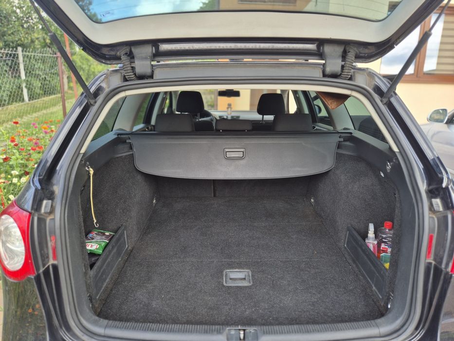 Volkswagen Passat B6 Variant 2.0 TDI 140 CP Automat, 2010