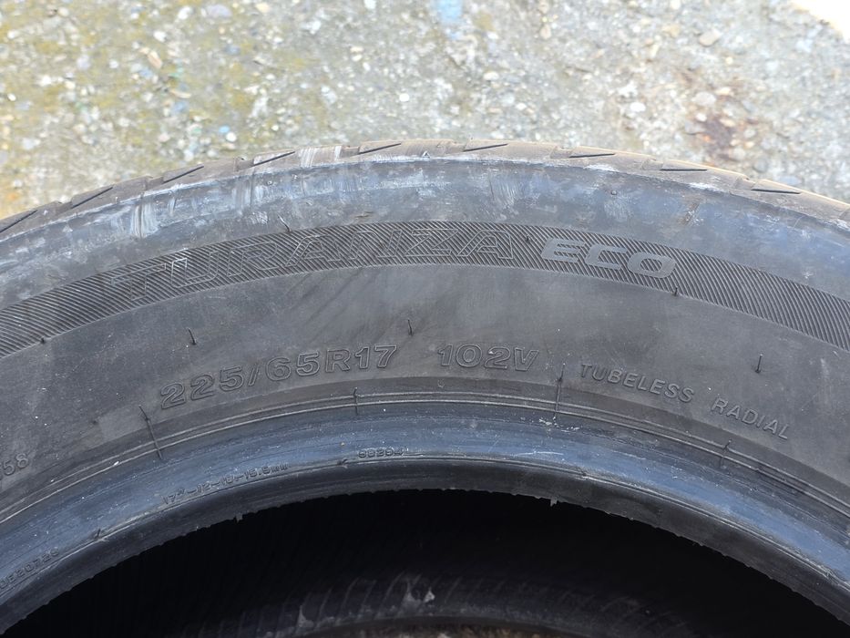 225/65 R17 Bridgestone Turanza