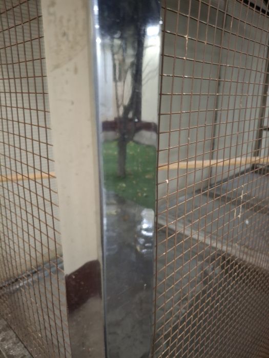 Qafas valer sotiladi