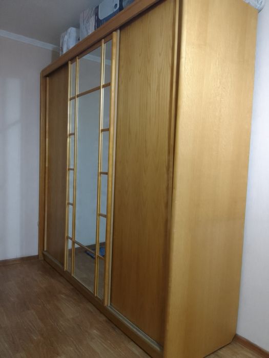 Продам шкаф-купе