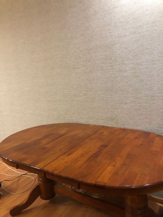 Продам стол дерево Малайзия