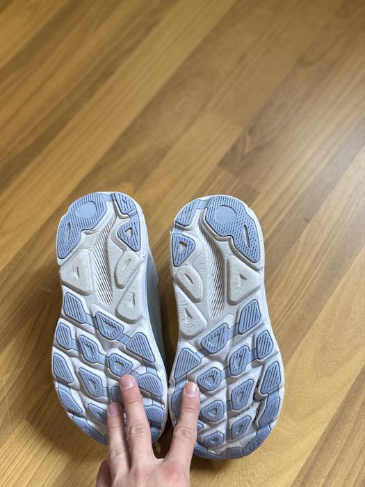 Hoka Clifton 10.