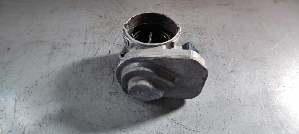 Clapeta acceleratie volkswagen vw golf 5 BKC cod 038128063G