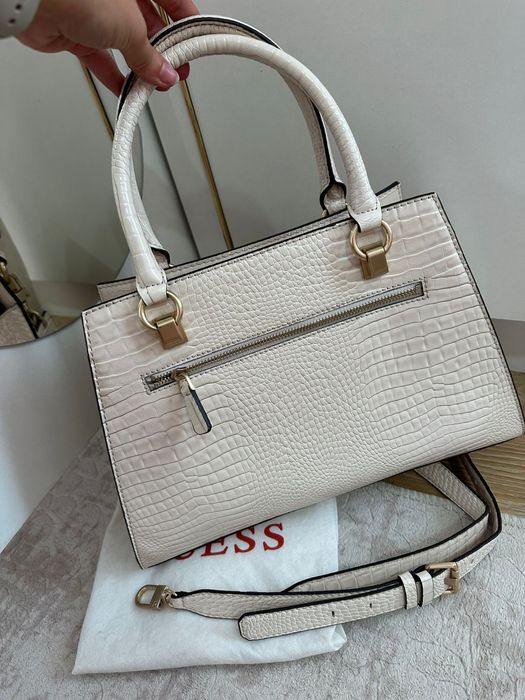 Guess-оригинална чанта