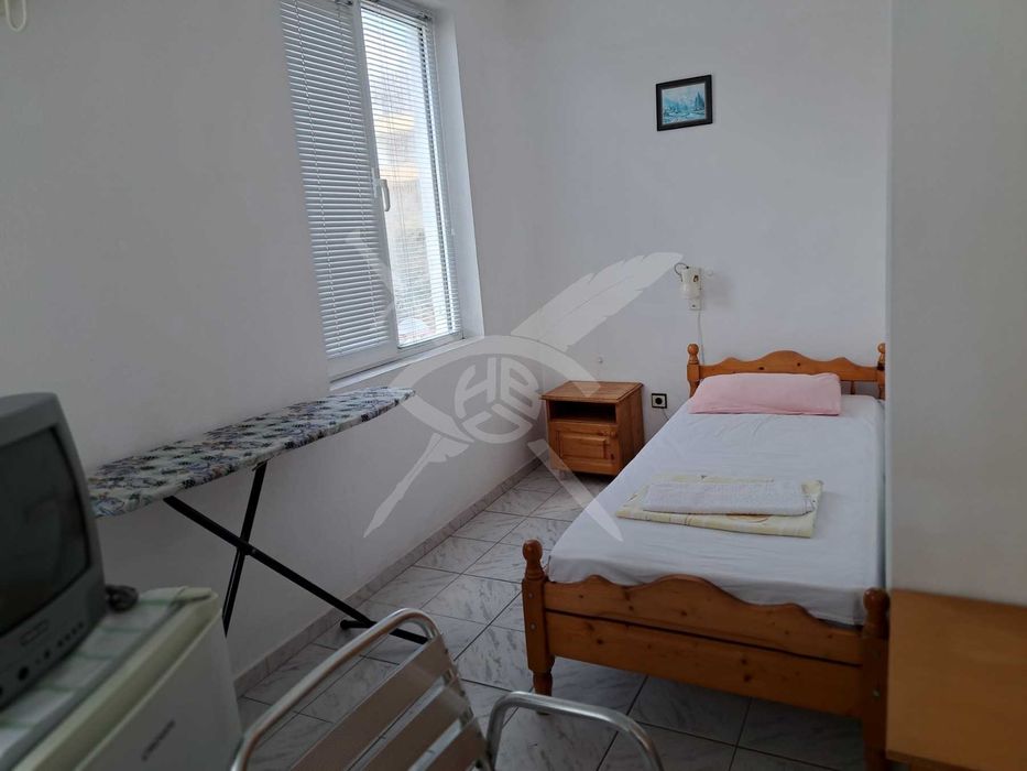 Триетажна Къща - Несебър