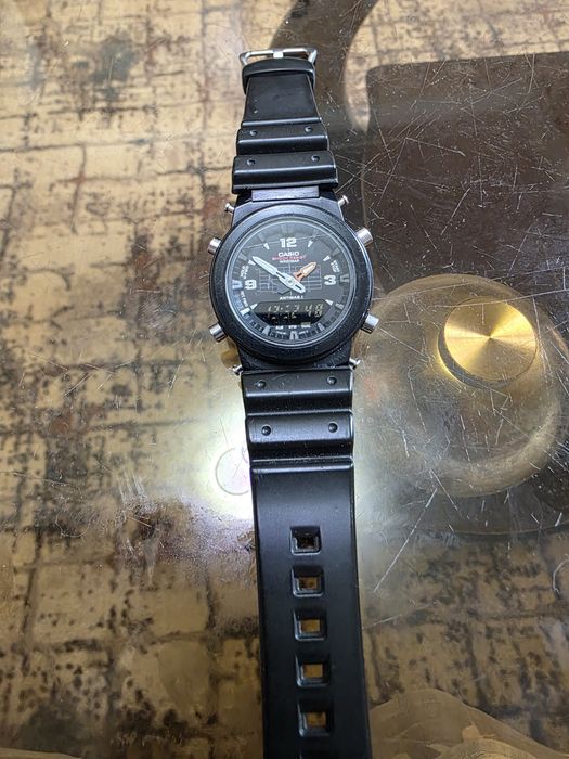 Продам мужские часы винтажные CASIO  G 100