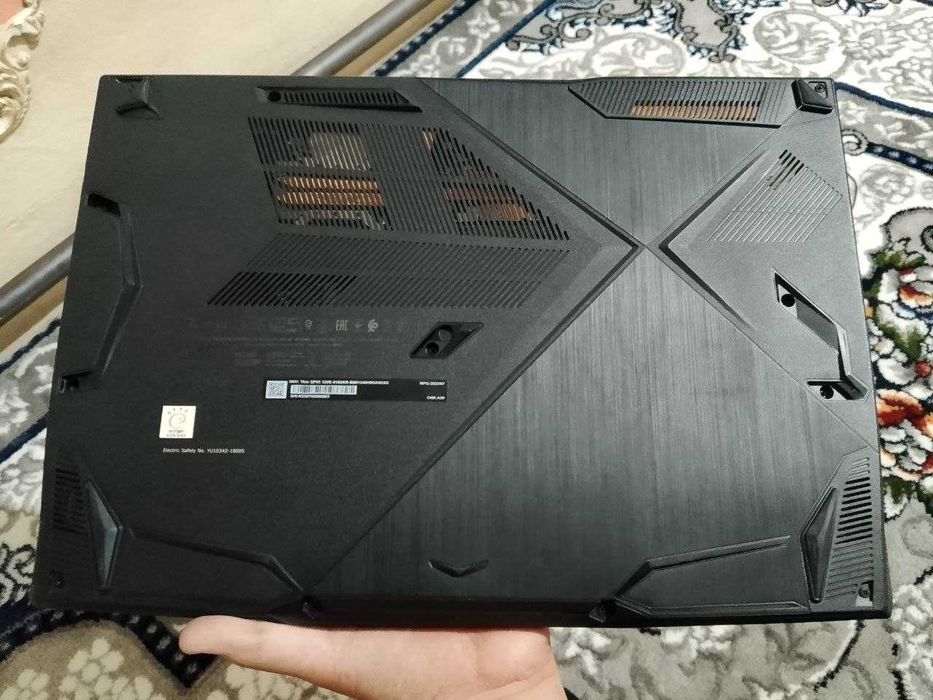 compyuter MSI 512/16gb qoshimcha malumot rasmlar orasida