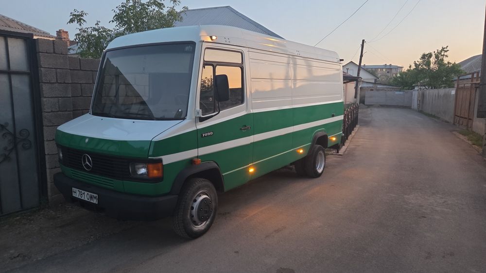 Продаю мерседес 709