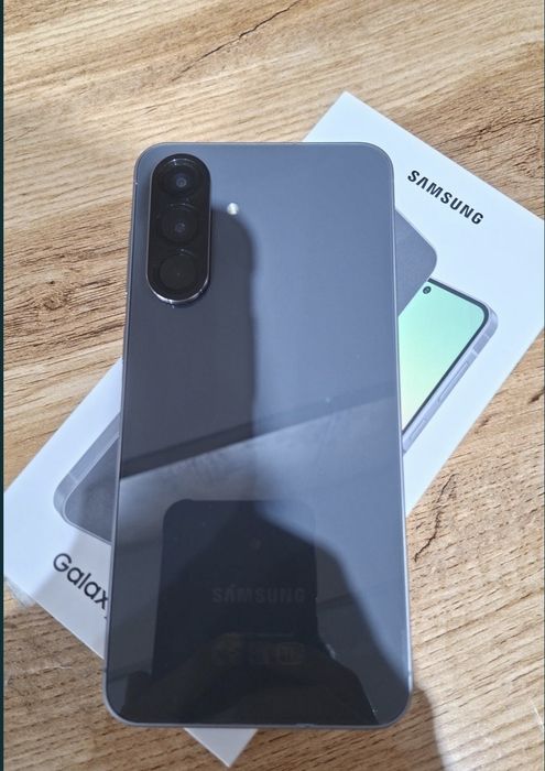 Samsung a 56,идеал.