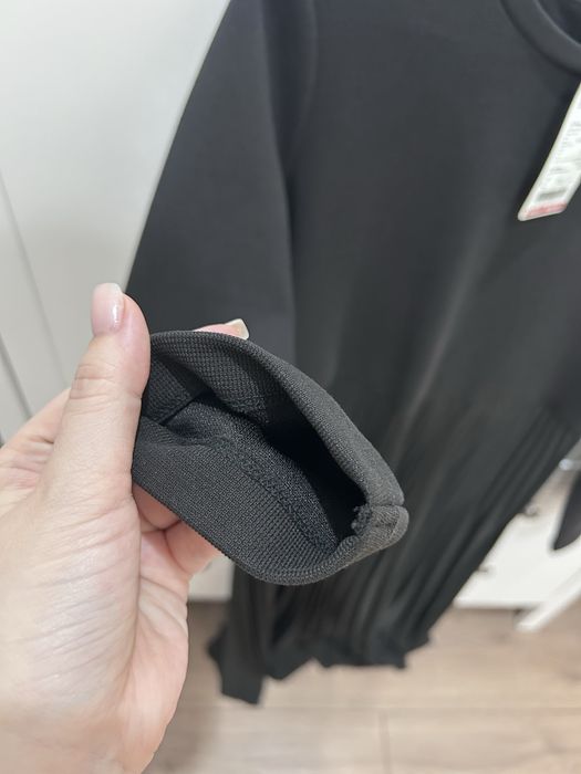 Платье UNIQLO оригинал