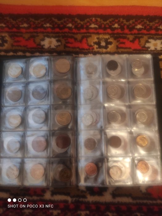 Продам набор монет