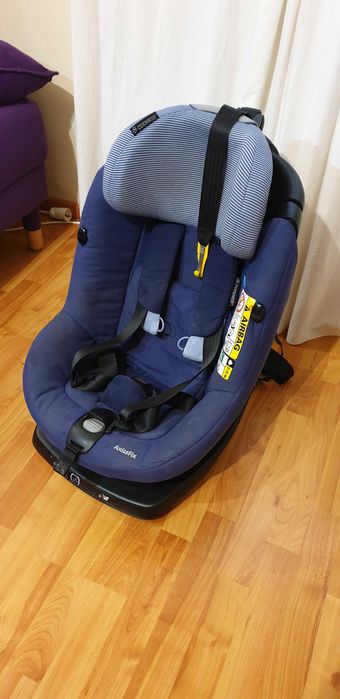 Scaun auto Maxi-Cosi AxissFix 61-105 cm (de la 2 luni pana la 4 ani)