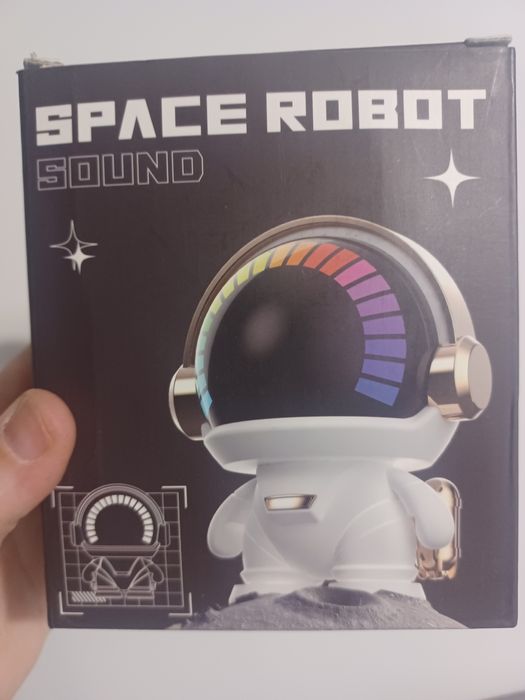 Тонколонка астронавт