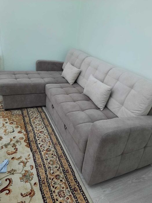 продам диван новый