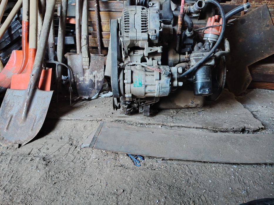 Продам двиготиль Б3 passat