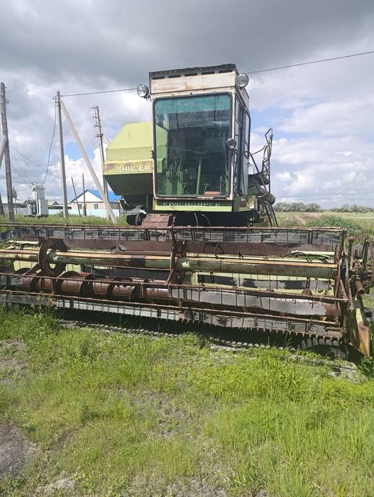 Комбайн Енисей 1200