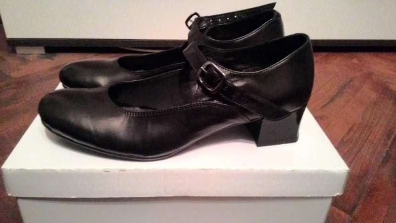 Скарпини от 35 до 41 номер в наличност-естествена кожа.