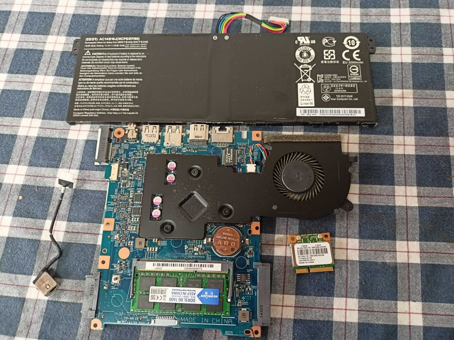 Elemente Acer ES1-531 ES1-512 EX2519