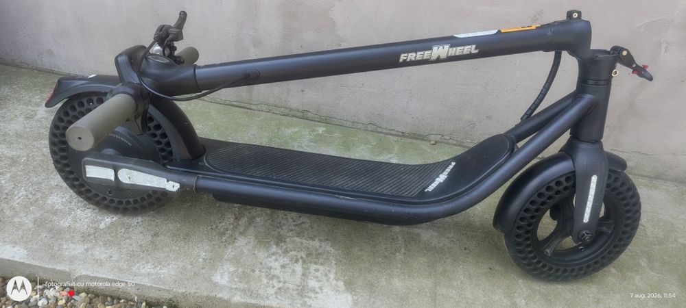 Trotineta electrica freeweel