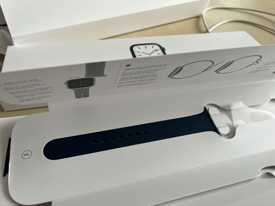 Apple Watch 7, GPS, Carcasa Blue Aluminium 45mm, Abyss Blue Sport Band