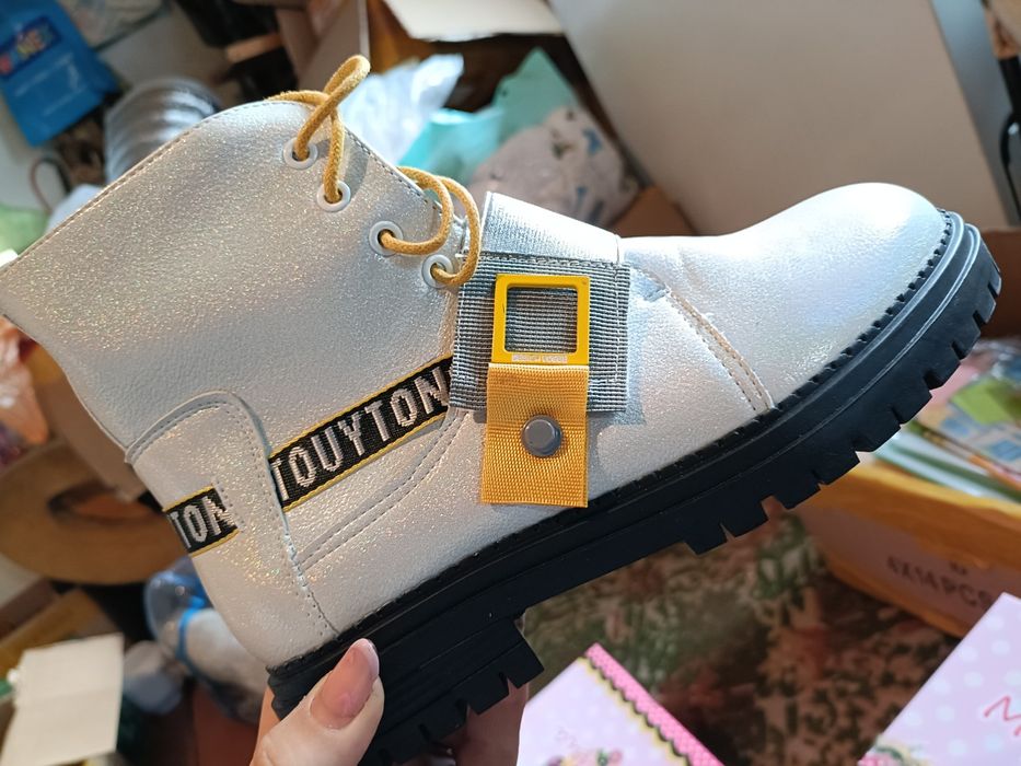 Продам сапожки,новые,осень