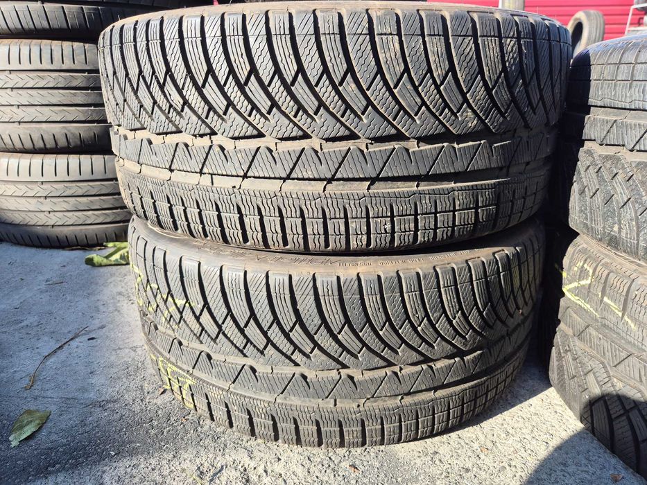 2 Anvelope de IARNA - 235/35/20 92V XL - Michelin Pilot PA4 - CA NOI - DOT 2022 !