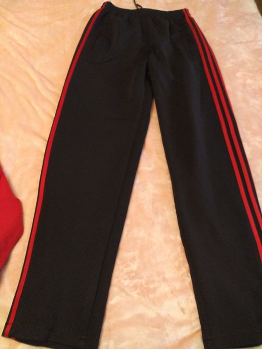 Спортивный костюм для подростка.