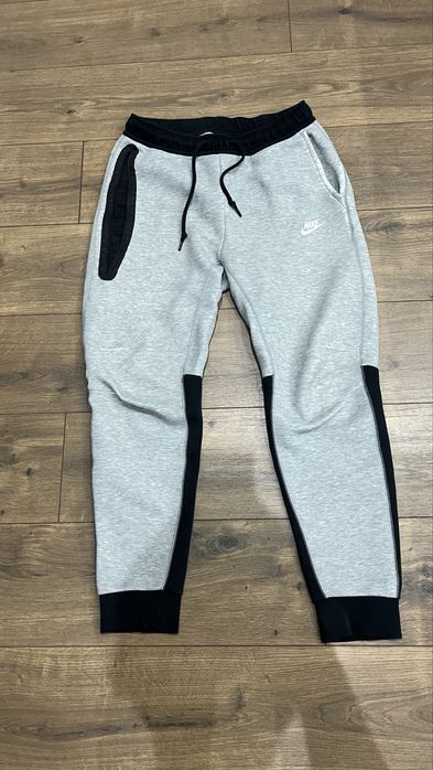 Продам штаны tech fleece