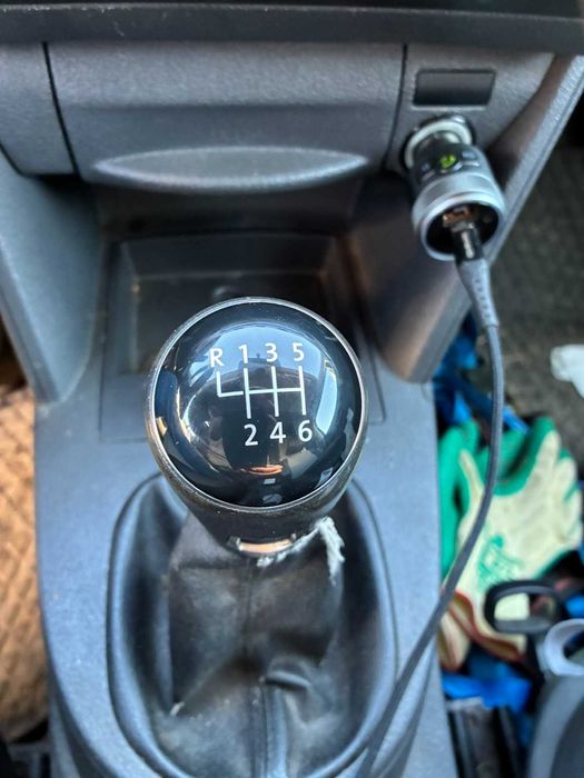 Автомобил Фолксваген Кади