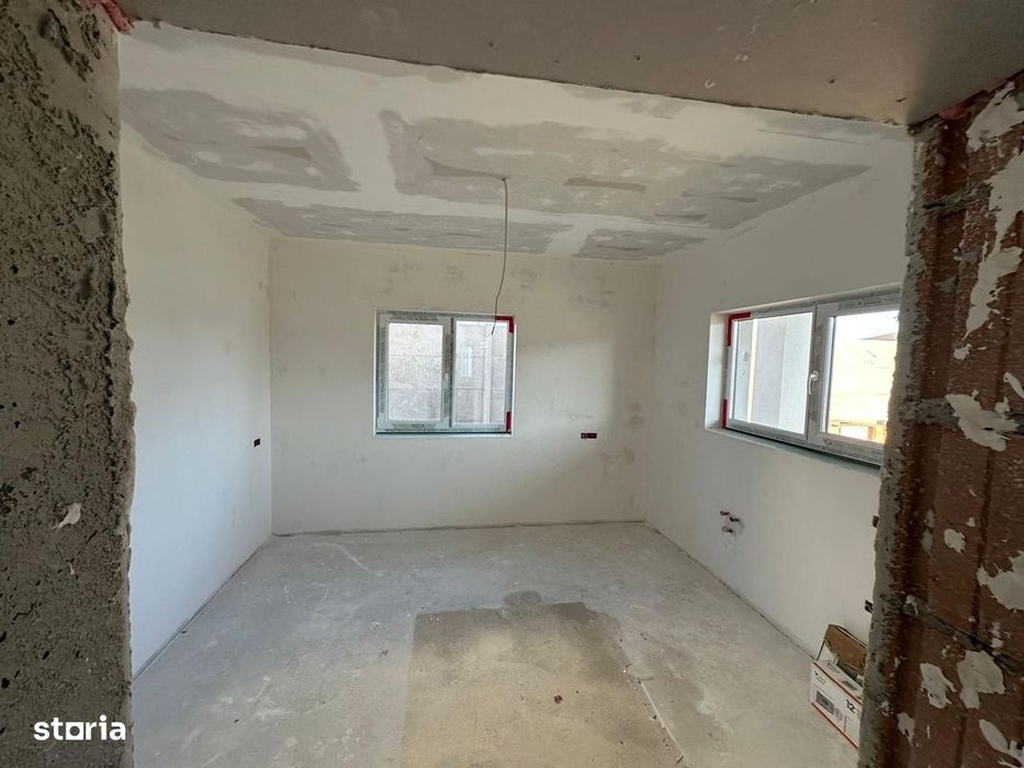 Casa individuala 4 camere, 2 bai, Giarmata