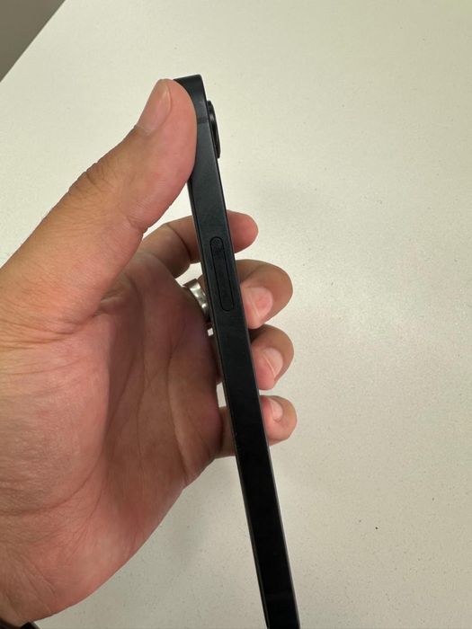 iPhone 17e 256 Gb в идеальном состоянии